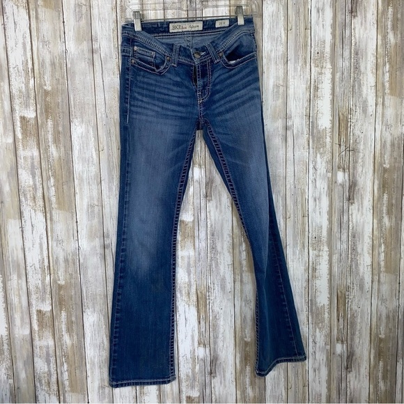 BKE Culture Distressed Pockets Bootcut Jeans - Picture 1 of 8